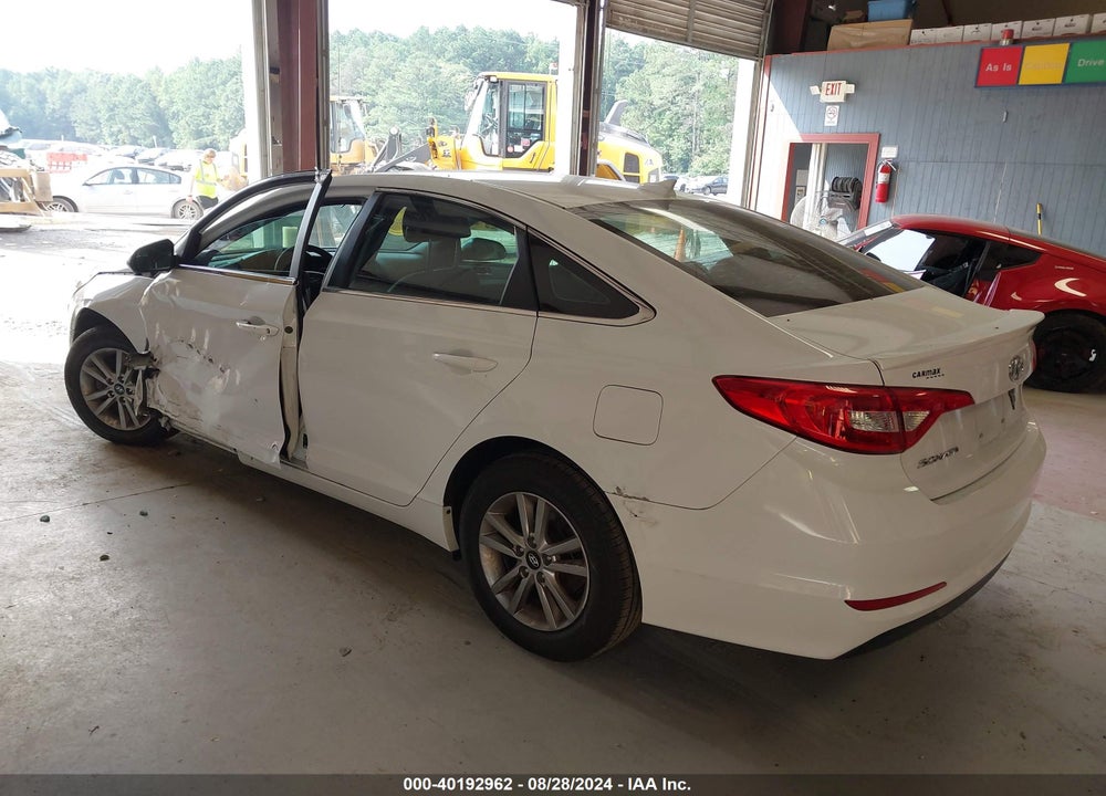 2016 HYUNDAI SONATA SE VIN: 5NPE24AF5GH309728