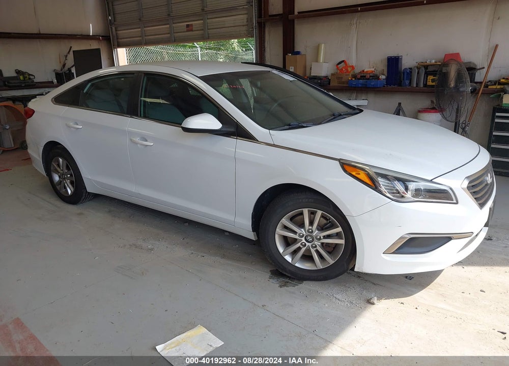 2016 HYUNDAI SONATA SE VIN: 5NPE24AF5GH309728