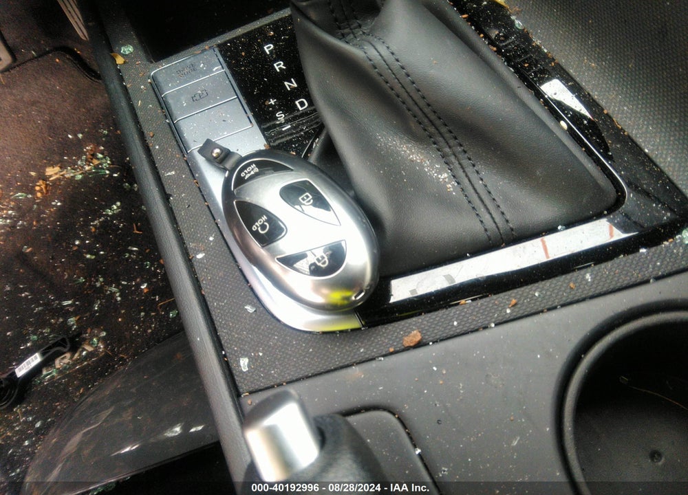 2024 HYUNDAI ELANTRA SEL VIN: KMHLM4DG1RU781158