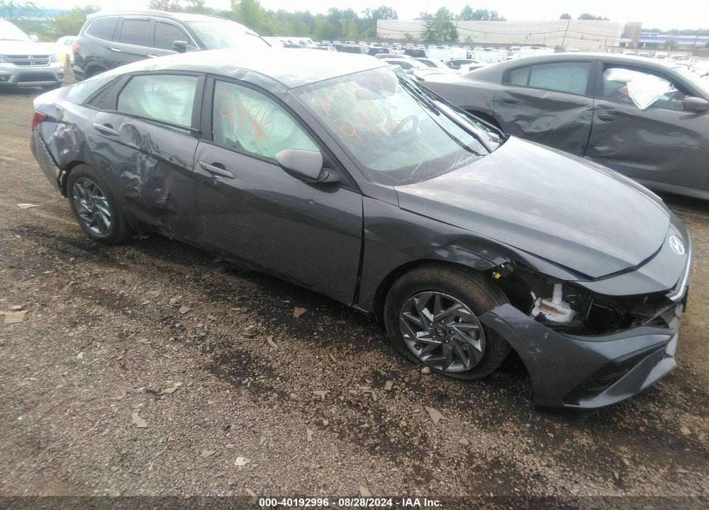 2024 HYUNDAI ELANTRA SEL VIN: KMHLM4DG1RU781158