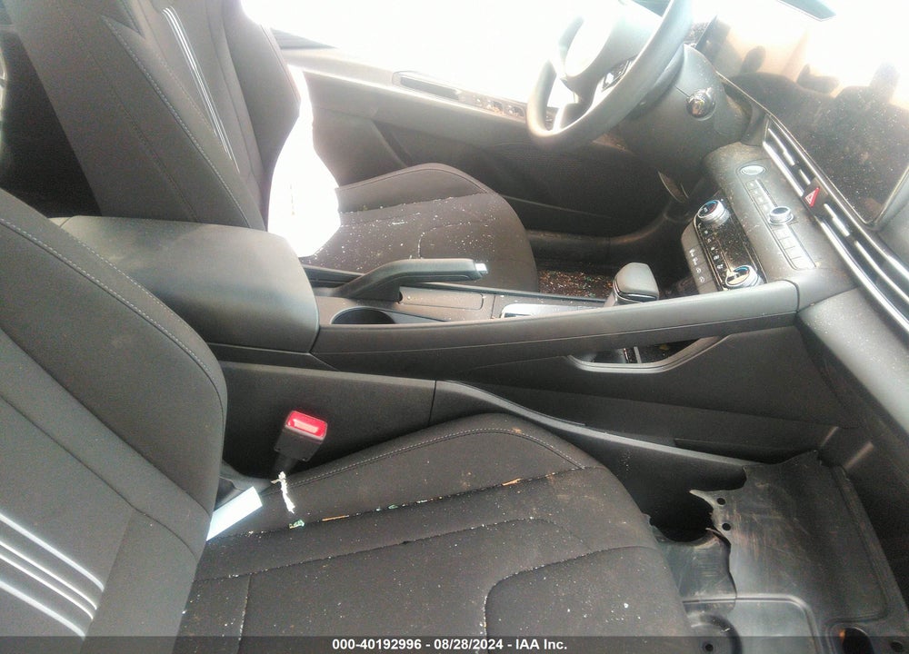 2024 HYUNDAI ELANTRA SEL VIN: KMHLM4DG1RU781158