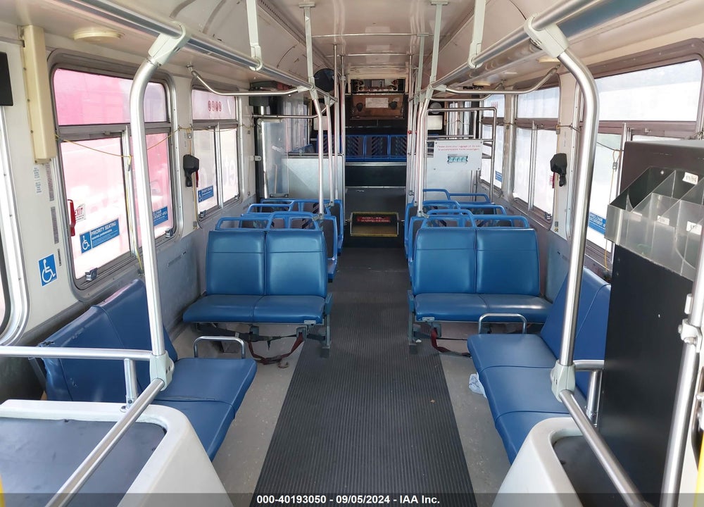 2001 NEW FLYER TRANSIT BUS VIN: 5FYD2LP011U022795