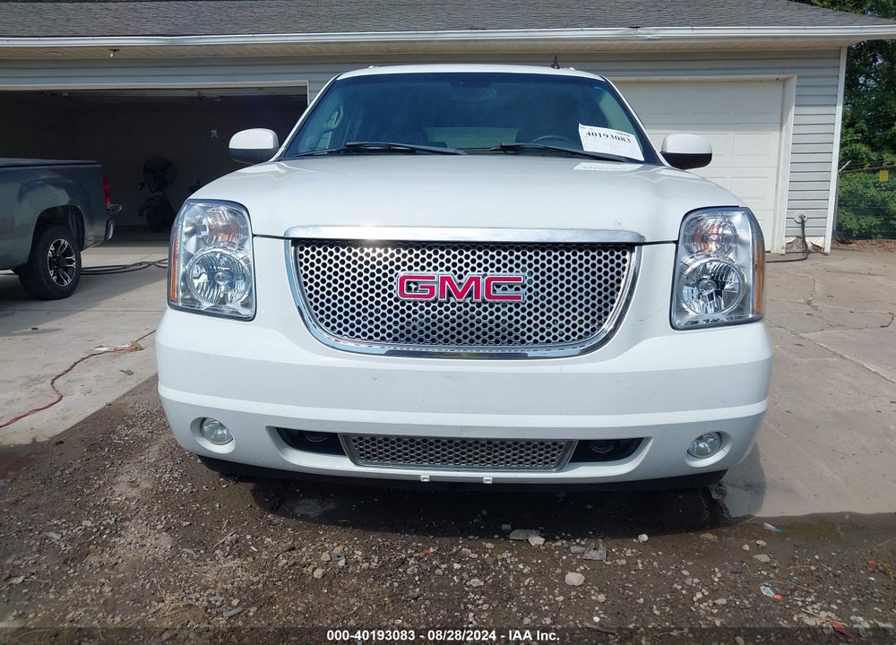 2008 GMC YUKON XL 1500 DENALI VIN: 1GKFK668X8J117583