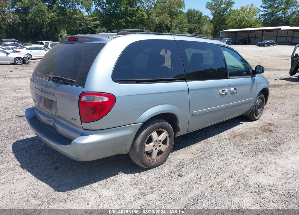 2005 DODGE GRAND CARAVAN SXT VIN: 2D8GP44L35R251275