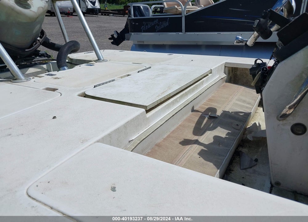 2009 STERLING BOAT VIN: SOEBDO18H304