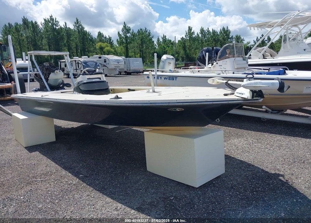 2009 STERLING BOAT VIN: SOEBDO18H304