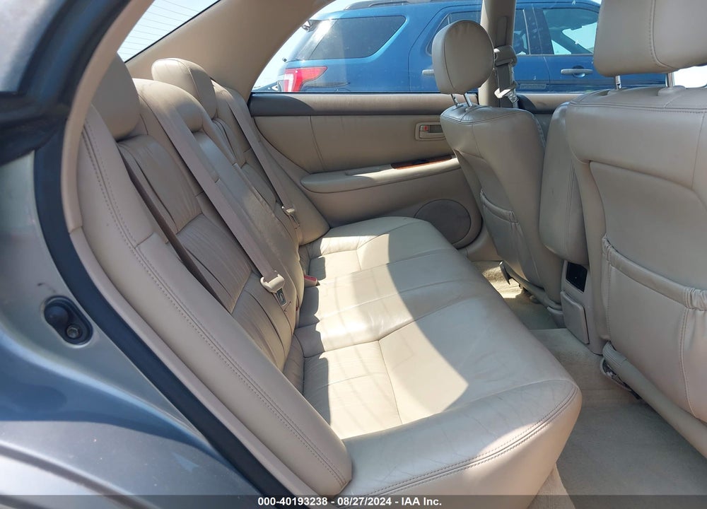 2001 LEXUS ES 300 VIN: JT8BF28G115110823
