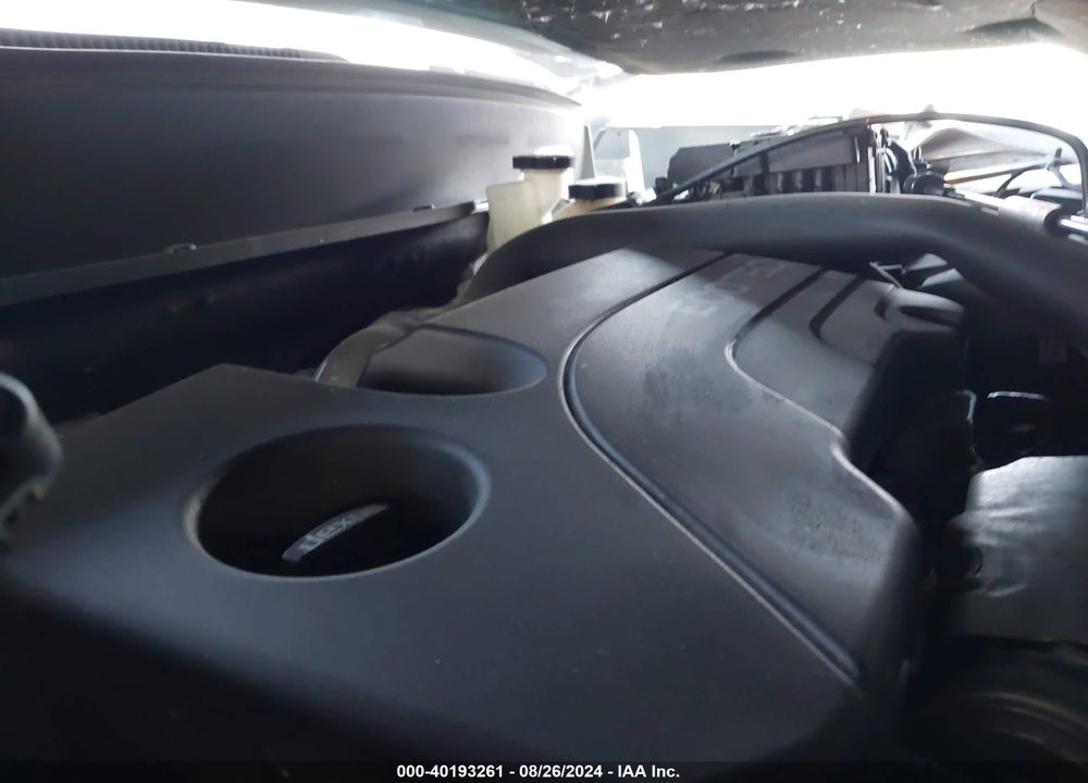 2019 CHEVROLET EQUINOX LT VIN: 2GNAXKEV2K6111828