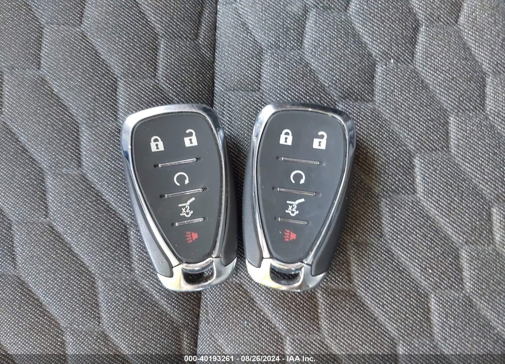 2019 CHEVROLET EQUINOX LT VIN: 2GNAXKEV2K6111828
