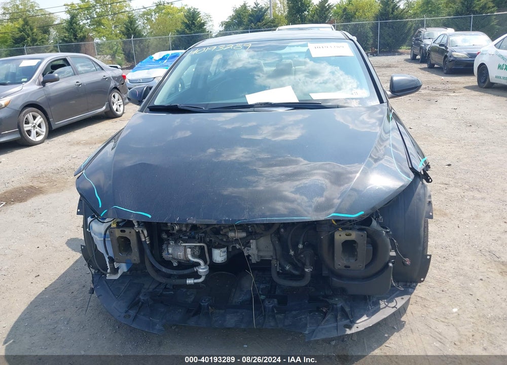 2017 HYUNDAI ELANTRA SE VIN: 5NPD84LF4HH039027