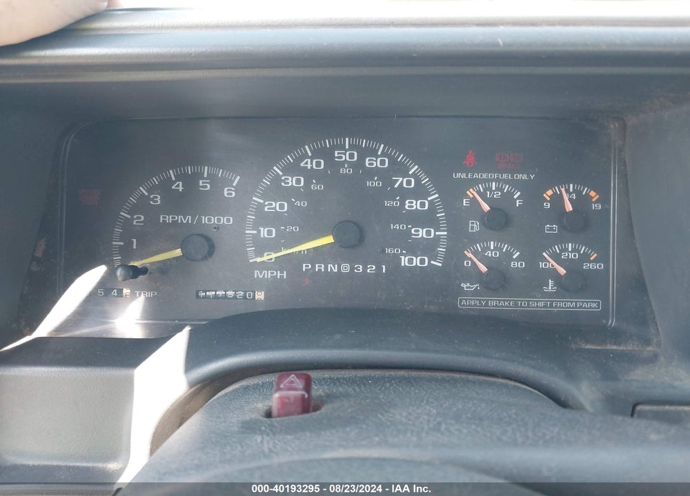 1998 CHEVROLET C1500 FLEETSIDE VIN: 1GCEC19M2WE207512