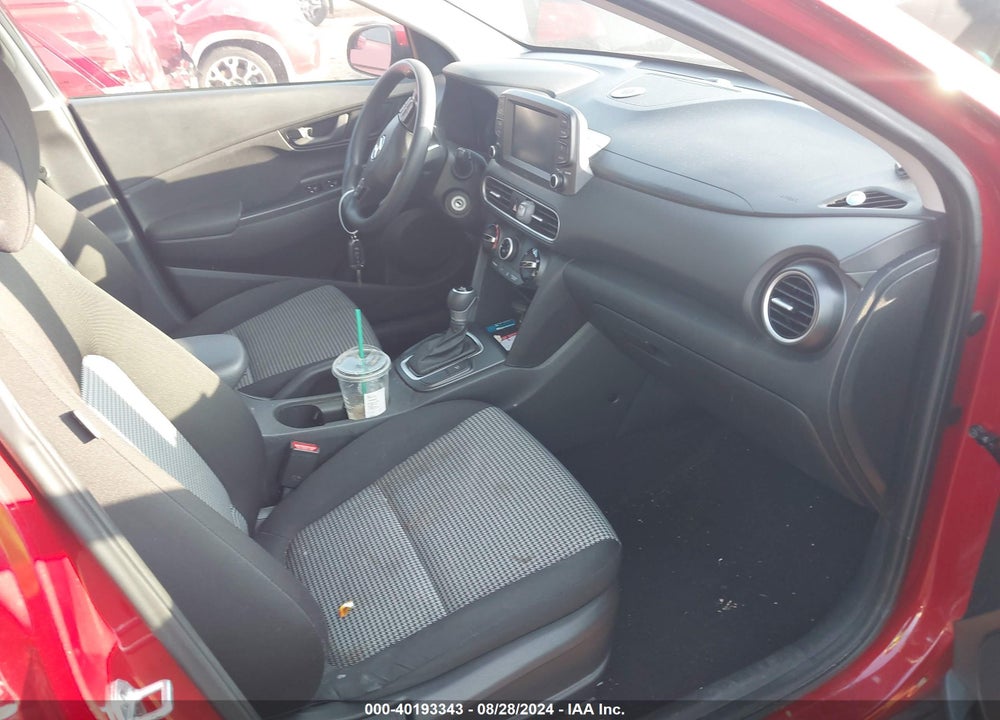 2019 HYUNDAI KONA SE VIN: KM8K12AA8KU197919