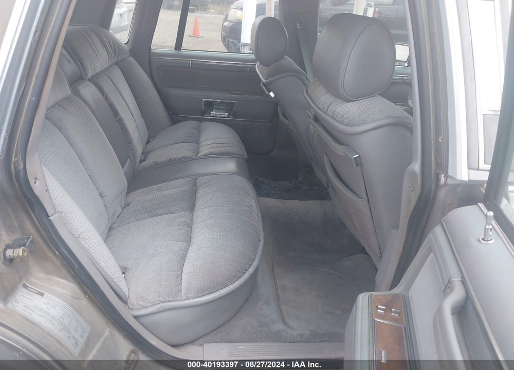 1989 LINCOLN TOWN CAR CARTIER VIN: 1LNBM83F3KY607022