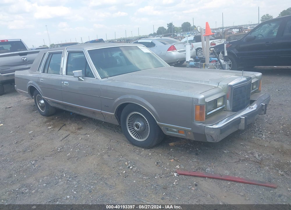 1989 LINCOLN TOWN CAR CARTIER VIN: 1LNBM83F3KY607022