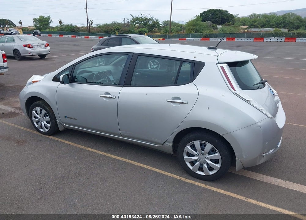 2015 NISSAN LEAF S VIN: 1N4AZ0CP2FC307122