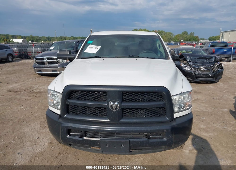 2018 RAM 2500 TRADESMAN 4X4 8' BOX VIN: 3C6TR5HT4JG411498