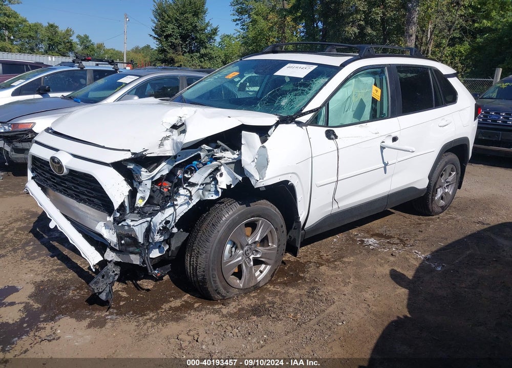 2024 TOYOTA RAV4 XLE VIN: 2T3P1RFV2RC453159