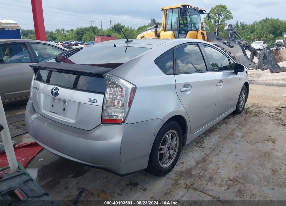 2011 TOYOTA PRIUS TWO VIN: JTDKN3DU6B0274590