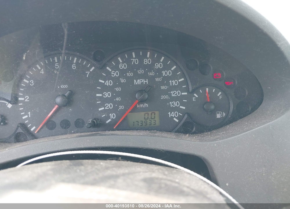 2005 FORD FOCUS ZX4 VIN: 1FAFP34N35W181702