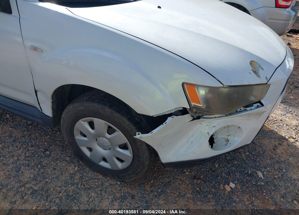 2011 MITSUBISHI OUTLANDER ES VIN: JA4AS2AW8BU020905