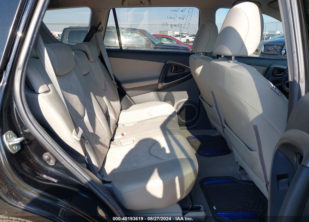 2011 TOYOTA RAV4 VIN: 2T3ZF4DV3BW083327