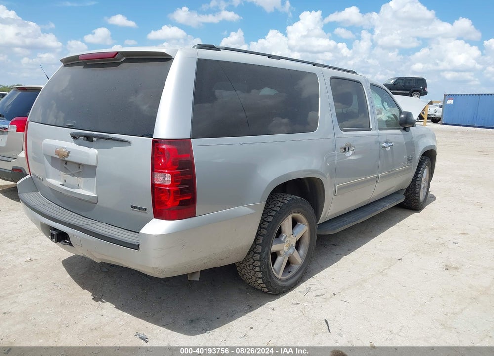 2010 CHEVROLET SUBURBAN 1500 LS VIN: 1GNUCHE03AR158398