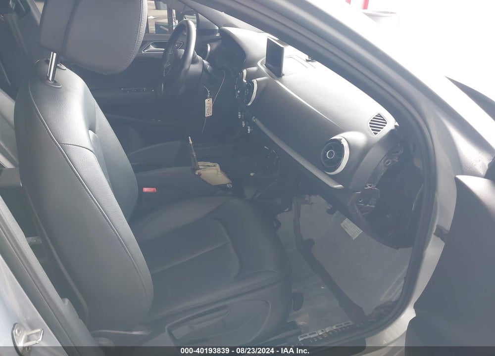 2016 AUDI A3 1.8T PREMIUM VIN: WAUA7GFF0G1061872