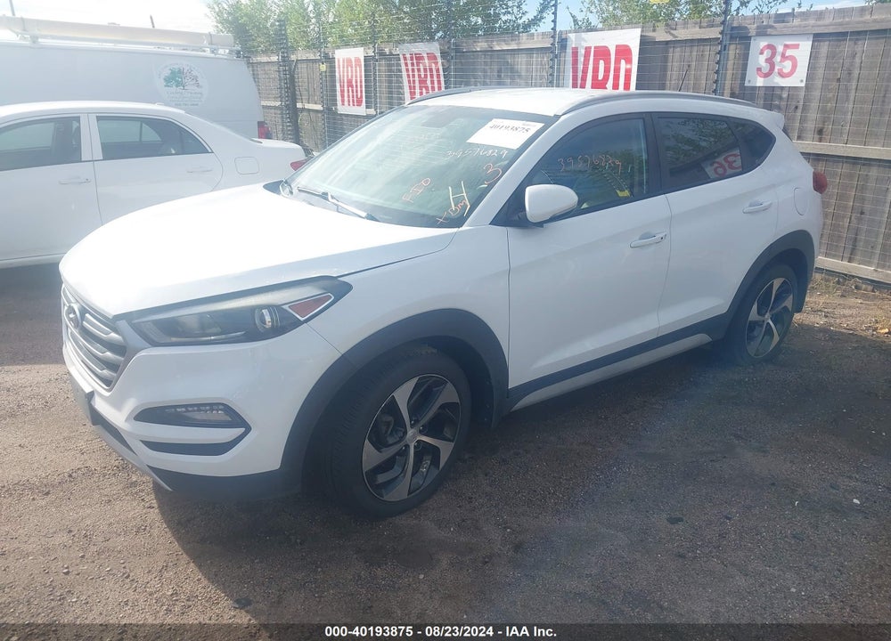 2017 HYUNDAI TUCSON SPORT VIN: KM8J3CA2XHU412603