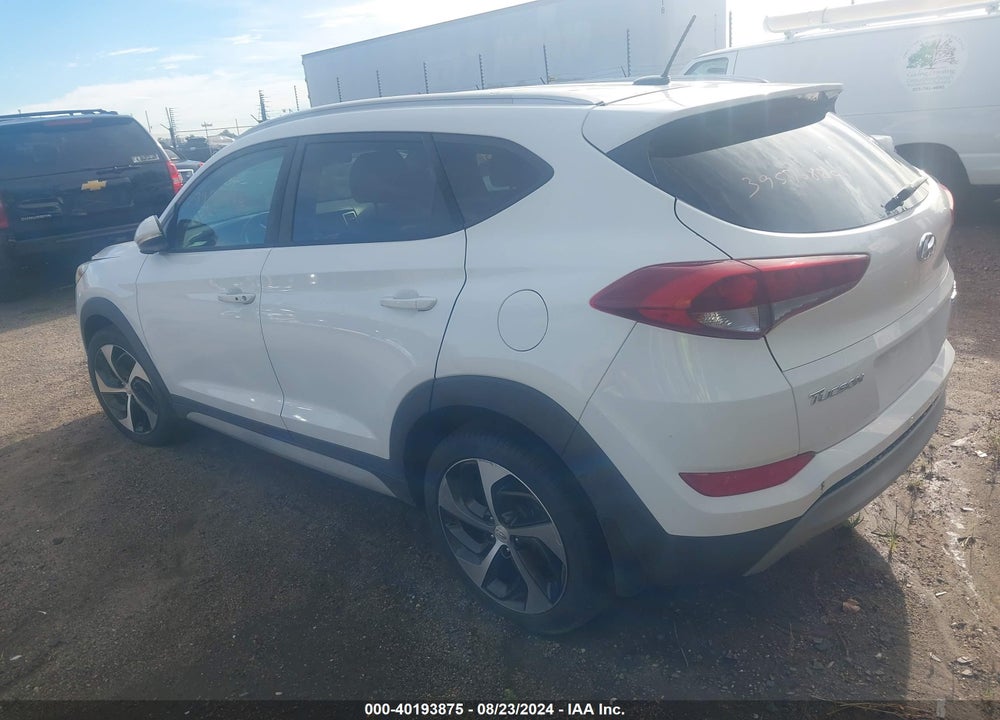 2017 HYUNDAI TUCSON SPORT VIN: KM8J3CA2XHU412603