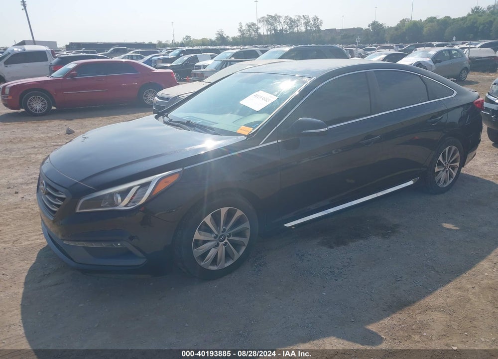 2015 HYUNDAI SONATA VIN: 5NPE34AF3FH083670