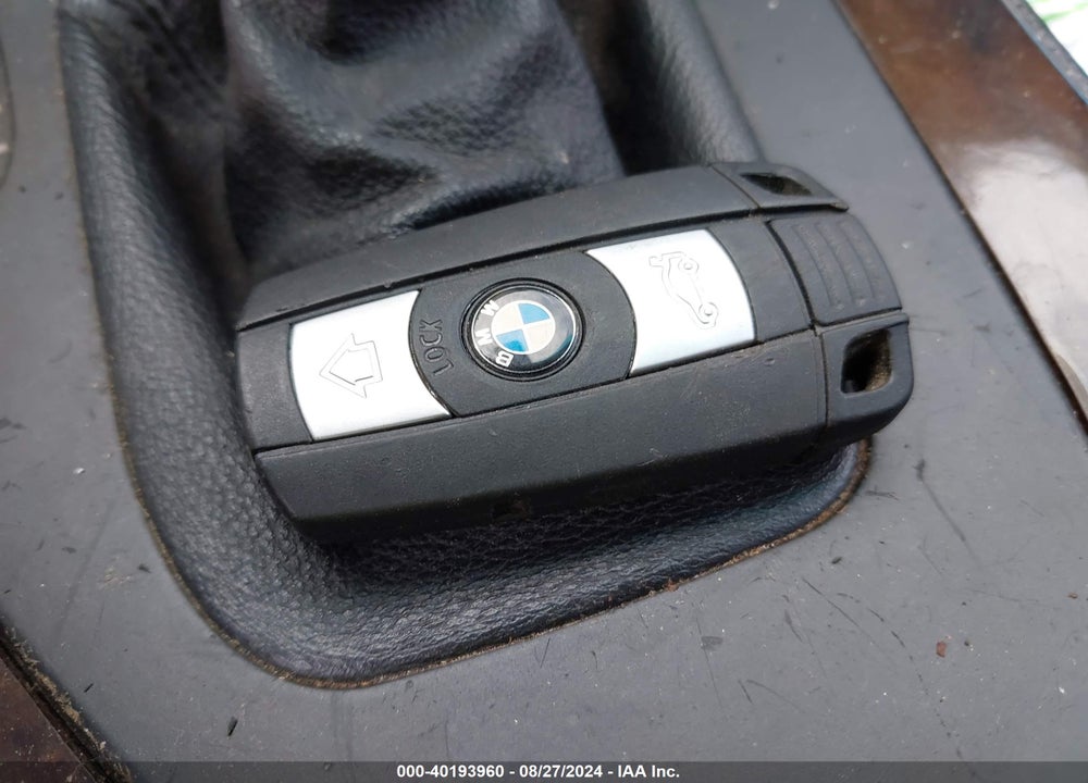 2007 BMW 328I VIN: WBAVA33567KX77855