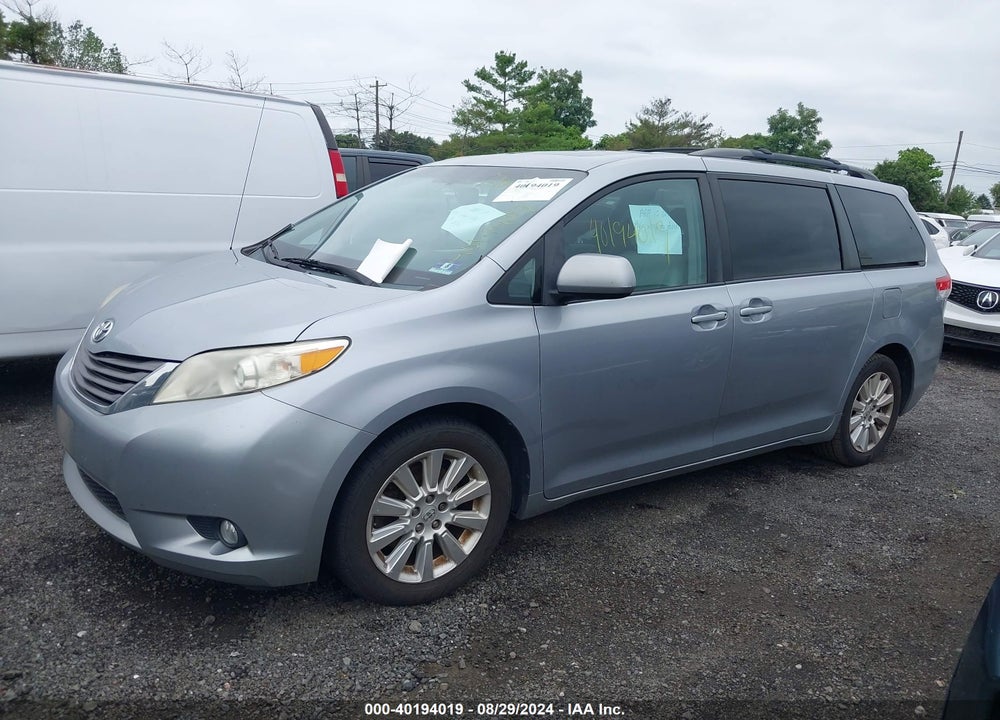 2011 TOYOTA SIENNA XLE VIN: 5TDDK3DC6BS028497