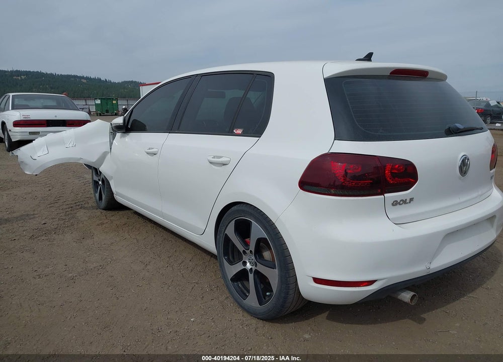 2013 VOLKSWAGEN GOLF VIN: WVWDM7AJXDW135902