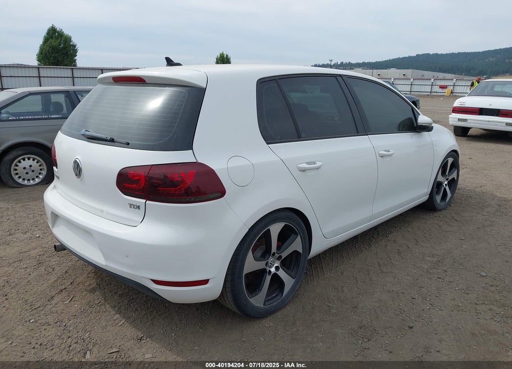 2013 VOLKSWAGEN GOLF VIN: WVWDM7AJXDW135902