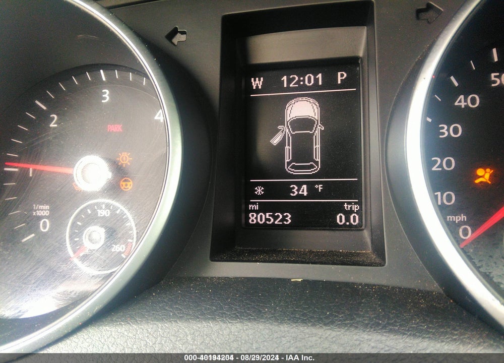 2013 VOLKSWAGEN GOLF VIN: WVWDM7AJXDW135902
