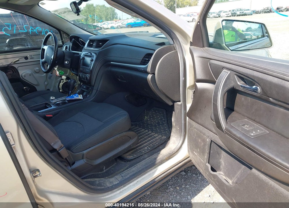 2015 CHEVROLET TRAVERSE 1LT VIN: 1GNKVGKD5FJ322730