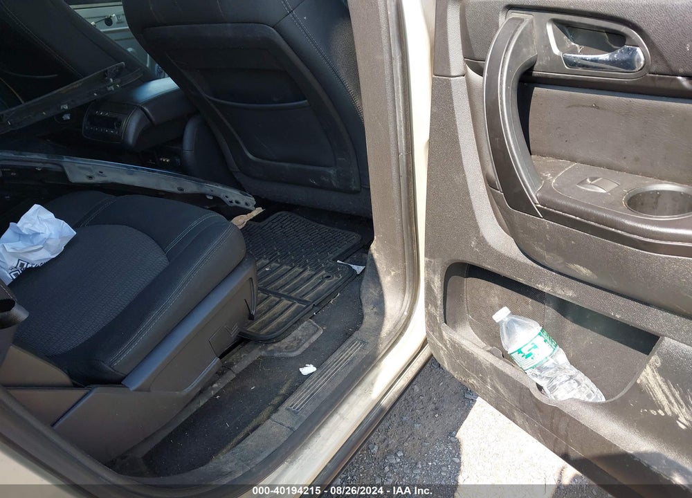 2015 CHEVROLET TRAVERSE 1LT VIN: 1GNKVGKD5FJ322730