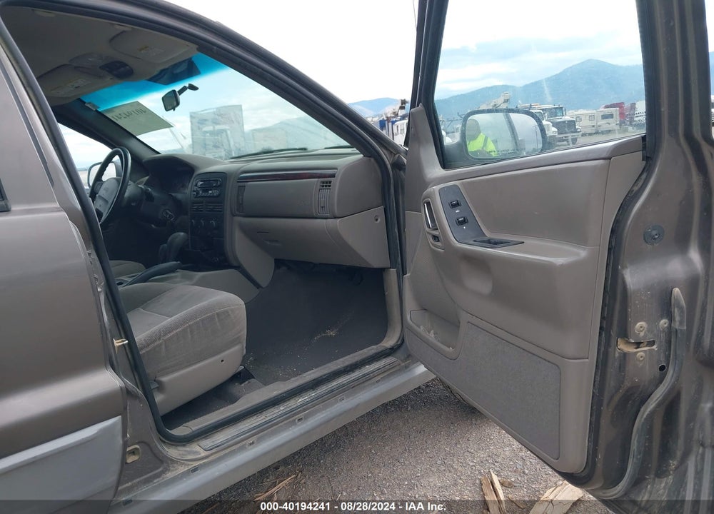 2000 JEEP GRAND CHEROKEE VIN: 1J4GW48S9YC148274