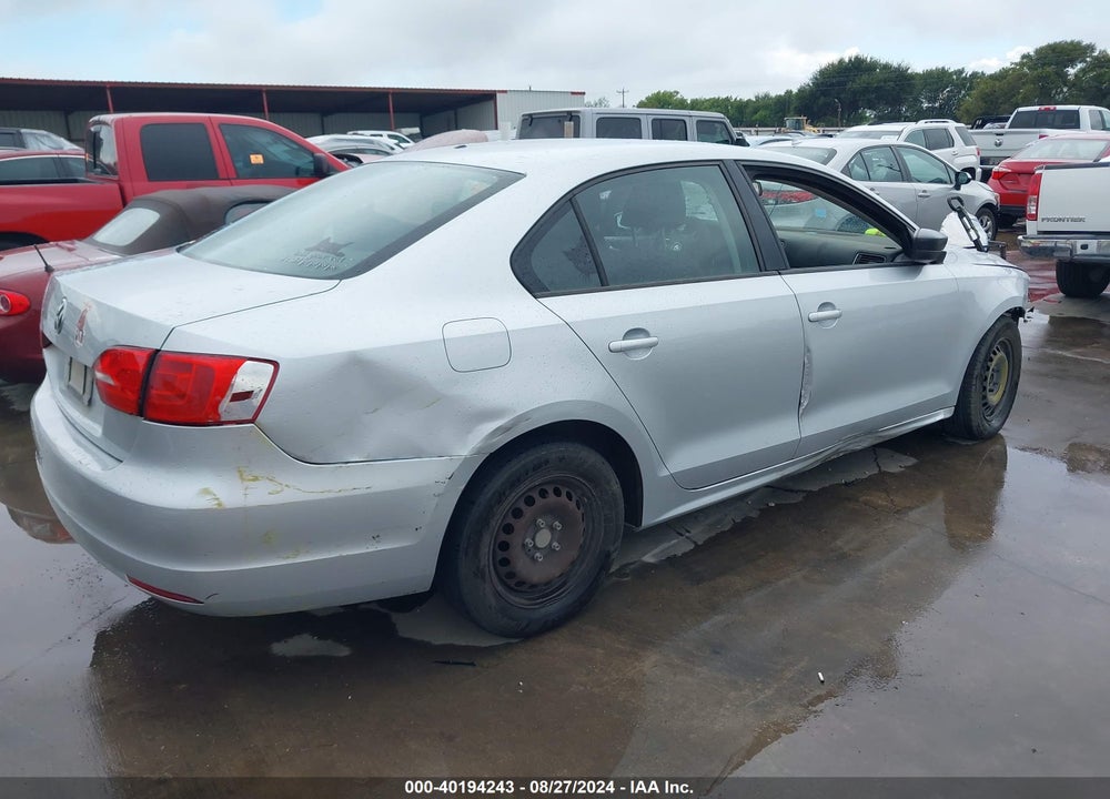 2013 VOLKSWAGEN JETTA 2.0L S VIN: 3VW2K7AJ4DM279052
