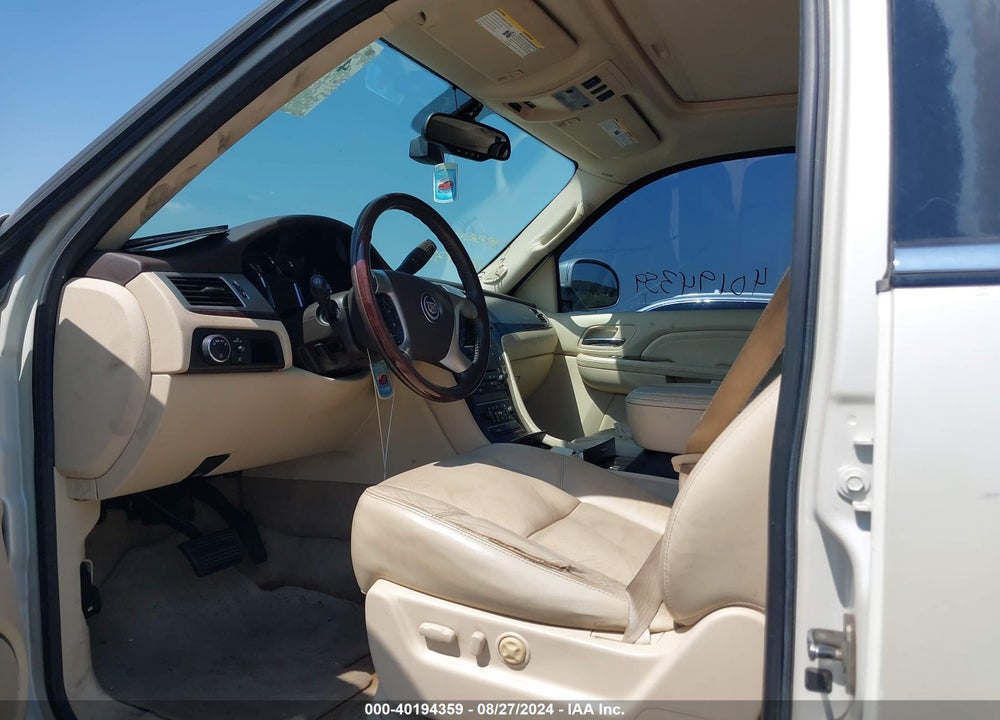 2008 CADILLAC ESCALADE STANDARD VIN: 1GYFK63828R229046