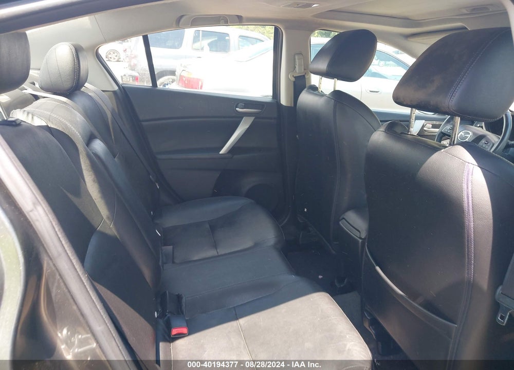 2010 MAZDA 3 S GRAND TOURING VIN: JM1BL1S51A1318400