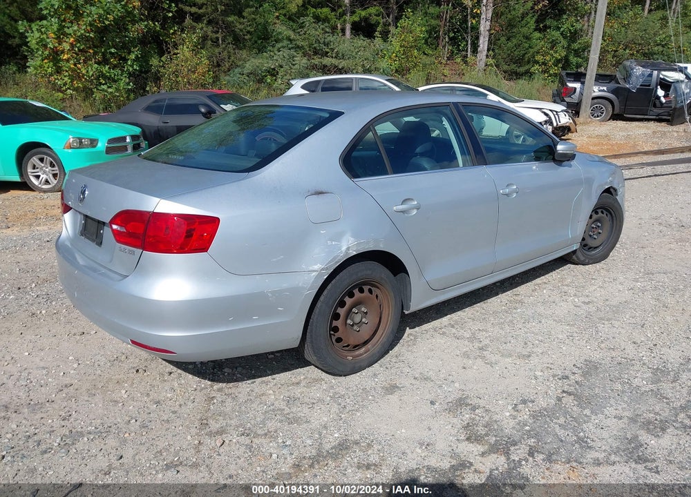 2013 VOLKSWAGEN JETTA 2.5L SE VIN: 3VWDX7AJ6DM257600