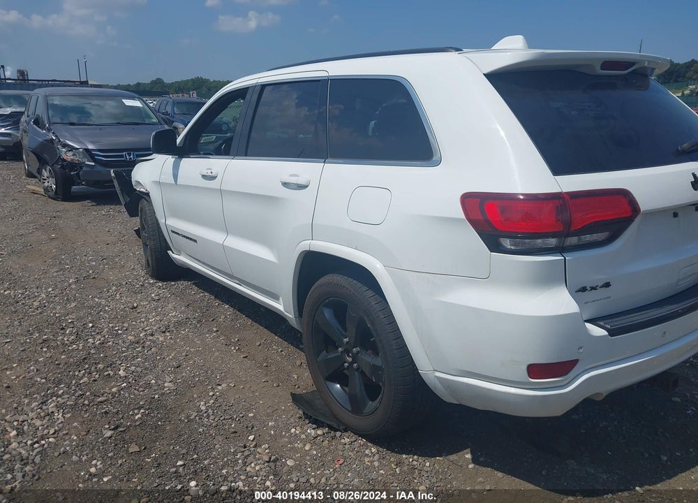 2015 JEEP GRAND CHEROKEE ALTITUDE VIN: 1C4RJFAG5FC211253