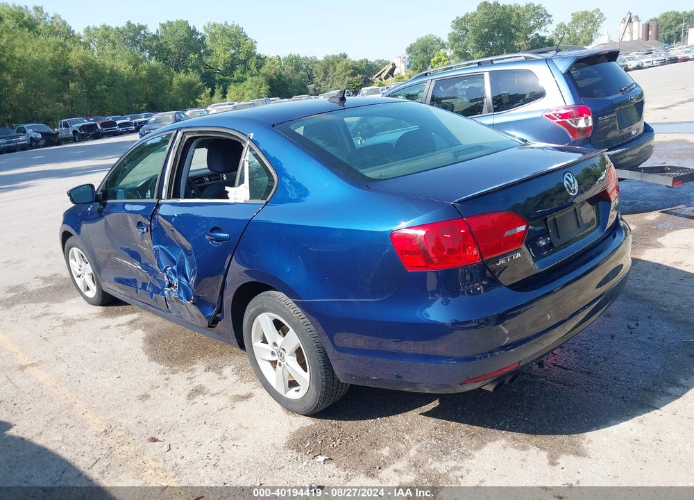 2012 VOLKSWAGEN JETTA 2.0L TDI VIN: 3VWLL7AJ7CM371806