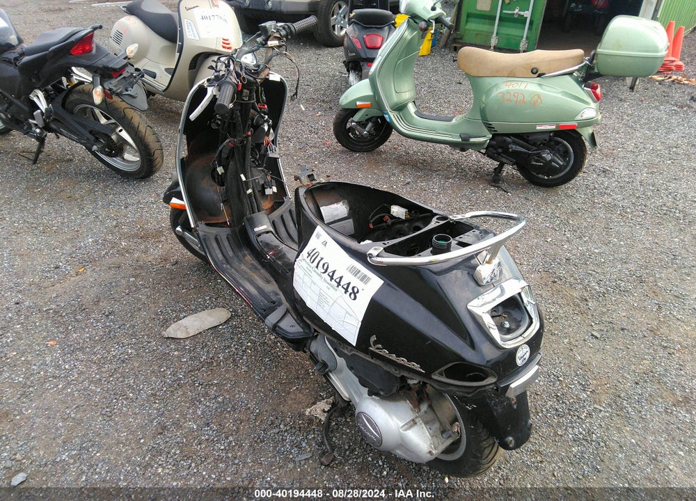 2013 VESPA LX 150IE VIN: ZAPM688F9D5004207