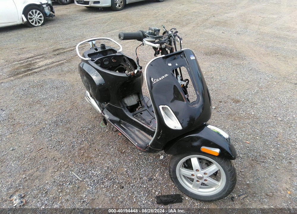 2013 VESPA LX 150IE VIN: ZAPM688F9D5004207