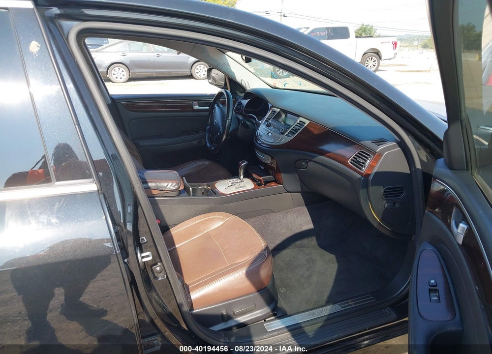 2013 HYUNDAI GENESIS 3.8 VIN: KMHGC4DD8DU254740