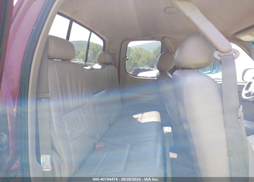 2004 TOYOTA TUNDRA LTD V8 VIN: 5TBBT48174S456013