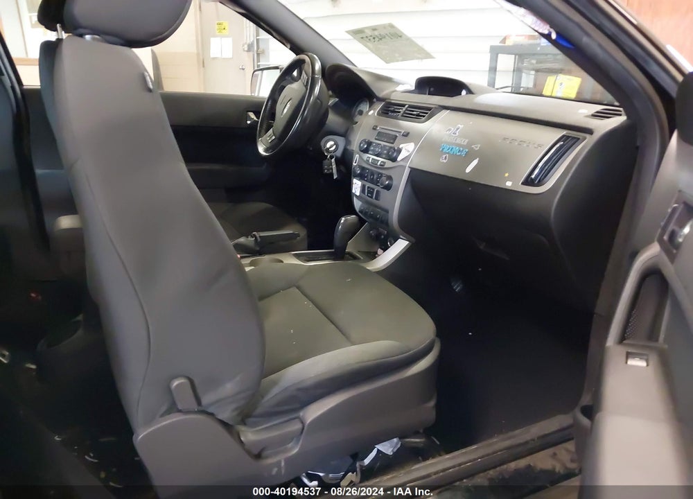 2008 FORD FOCUS VIN: 1FAHP33N48W175454
