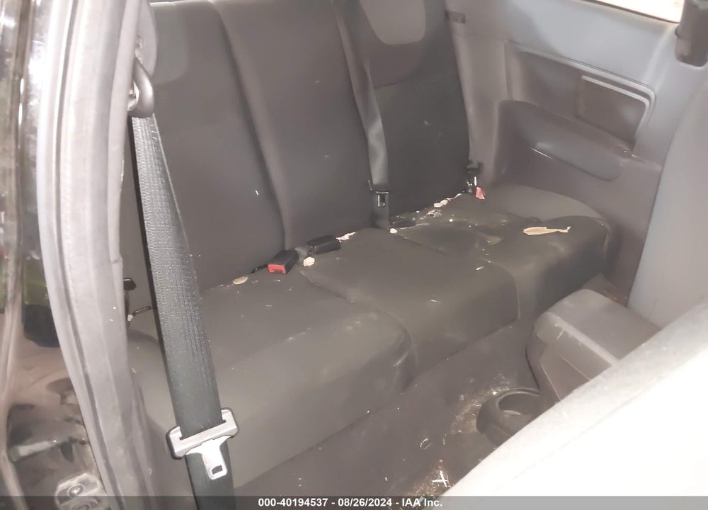 2008 FORD FOCUS VIN: 1FAHP33N48W175454
